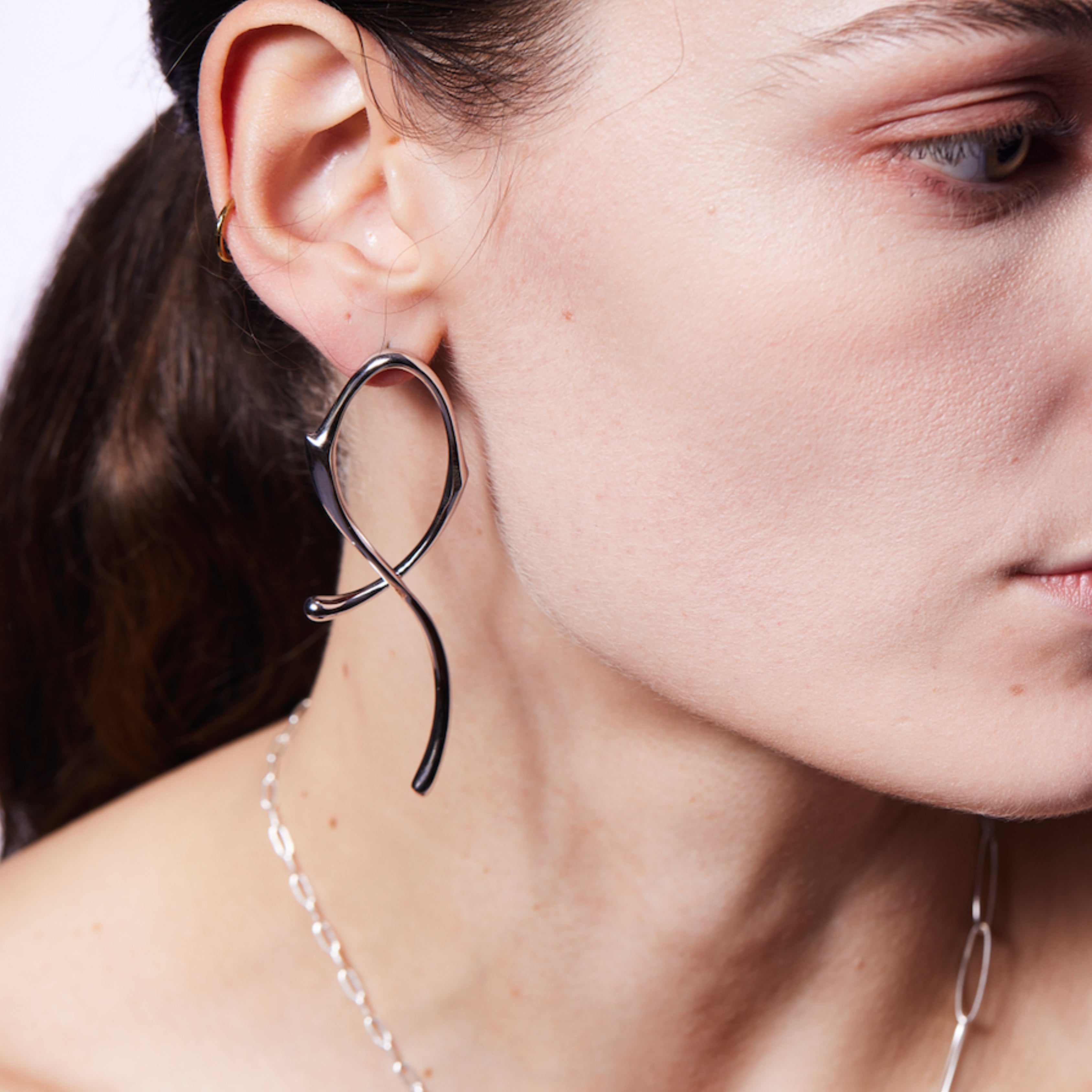 18k White Gold Plated