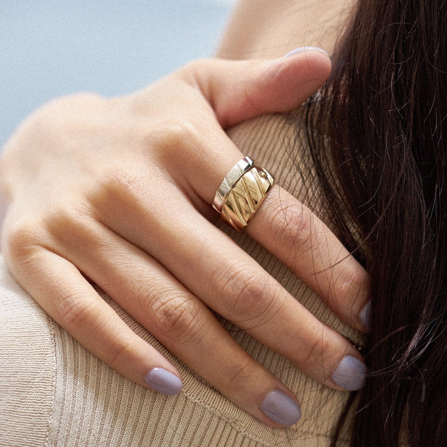 LUMIERE 2 GOLD STACKING RING